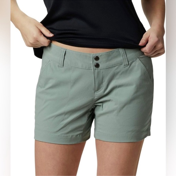 Columbia Pants - Columbia Women’s Green Saturday Trail Shorts 5” Inseam Omni-Shield Sz 14 RN69724